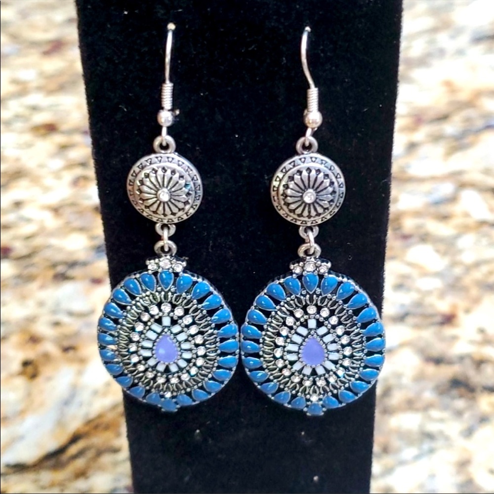 Boutiqe Boho Dangling Double Circle Earrings in Bluish Purple Stones